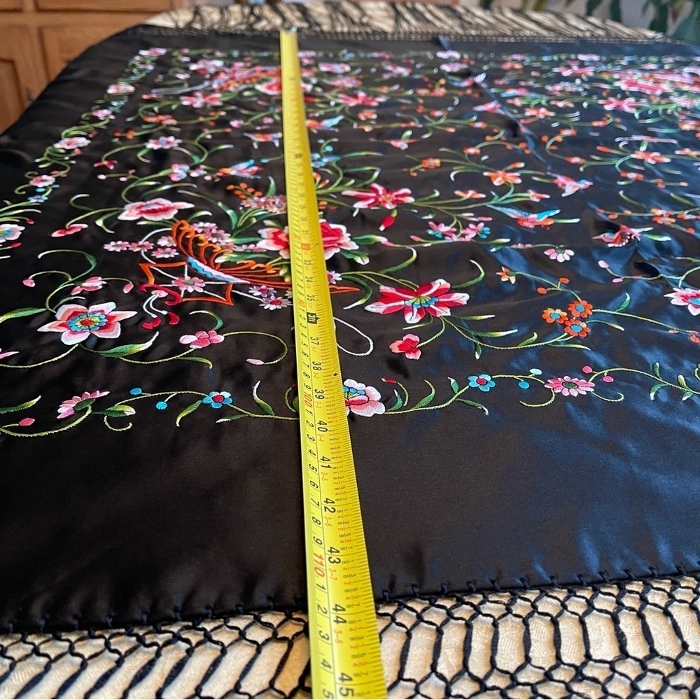 Vintage Silk Manila Piano Shawl Colorful Floral Hand Embroidered Wrap Scarf - Picture 14 of 16